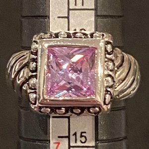 💍 Beautiful Lavender Chrystal Ring Size 6